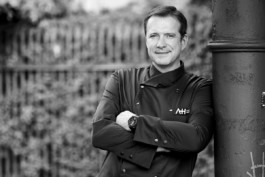 JAN C. BRETTSCHNEIDER