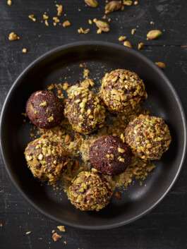 JAN C. BRETTSCHNEIDER